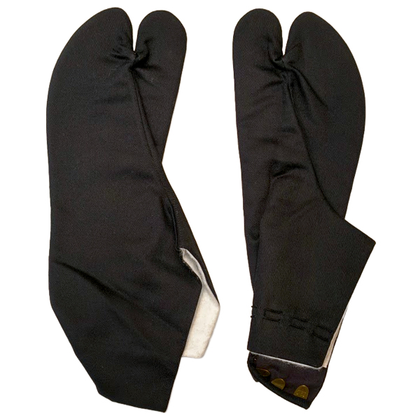 Ninja Tabi de interior importados de Japón. Ideales para ninjutsu, kenjutsu y aikido. Calzado tradicional para dojo, kimono, geta o zōri.