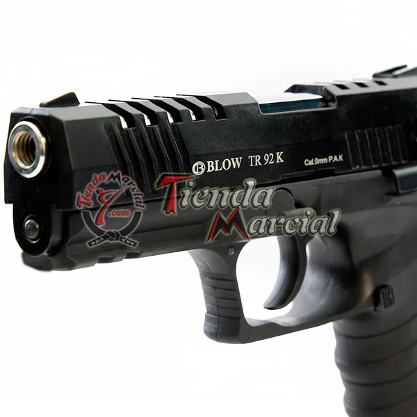 Detalle del cañón de la pistola traumática Blow TR92K negra 9mm P.A.K. - Tienda Marcial Colombia