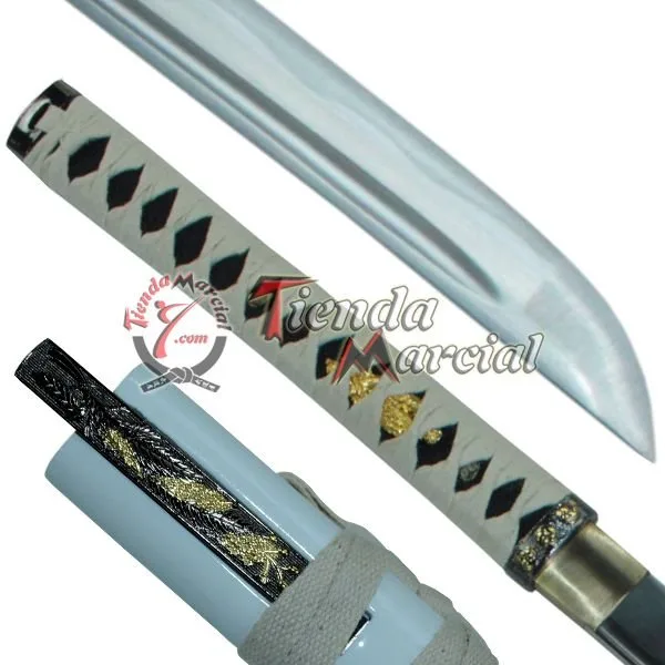 Katana Shiro Zetsurin - detalle de la empuñadura, el filo y el kozuka