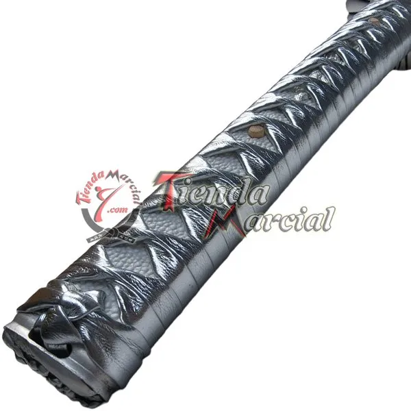 Katana Inazuma - detalle del tsuka-ito y el kashira