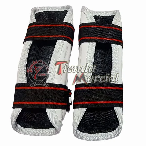 Par de canilleras para Taekwondo Blancas, vista frontal