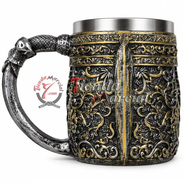 Mug calavera caballero medieval - vista posterior con relieve barroco negro y dorado