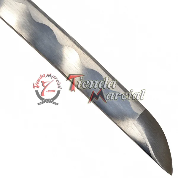 Punta de la hoja en acero al carbono 1045 de la Katana Unryū con hamon
